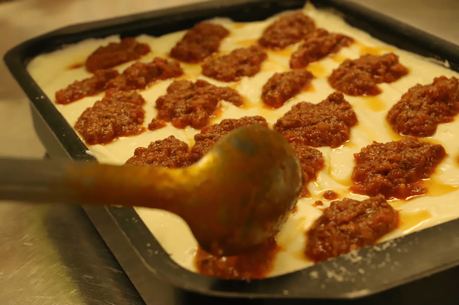 Lasagna al forno della gastronomia